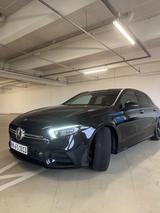Mercedes-Benz A 35 AMG Burmester Panorama Night Paket Distr 