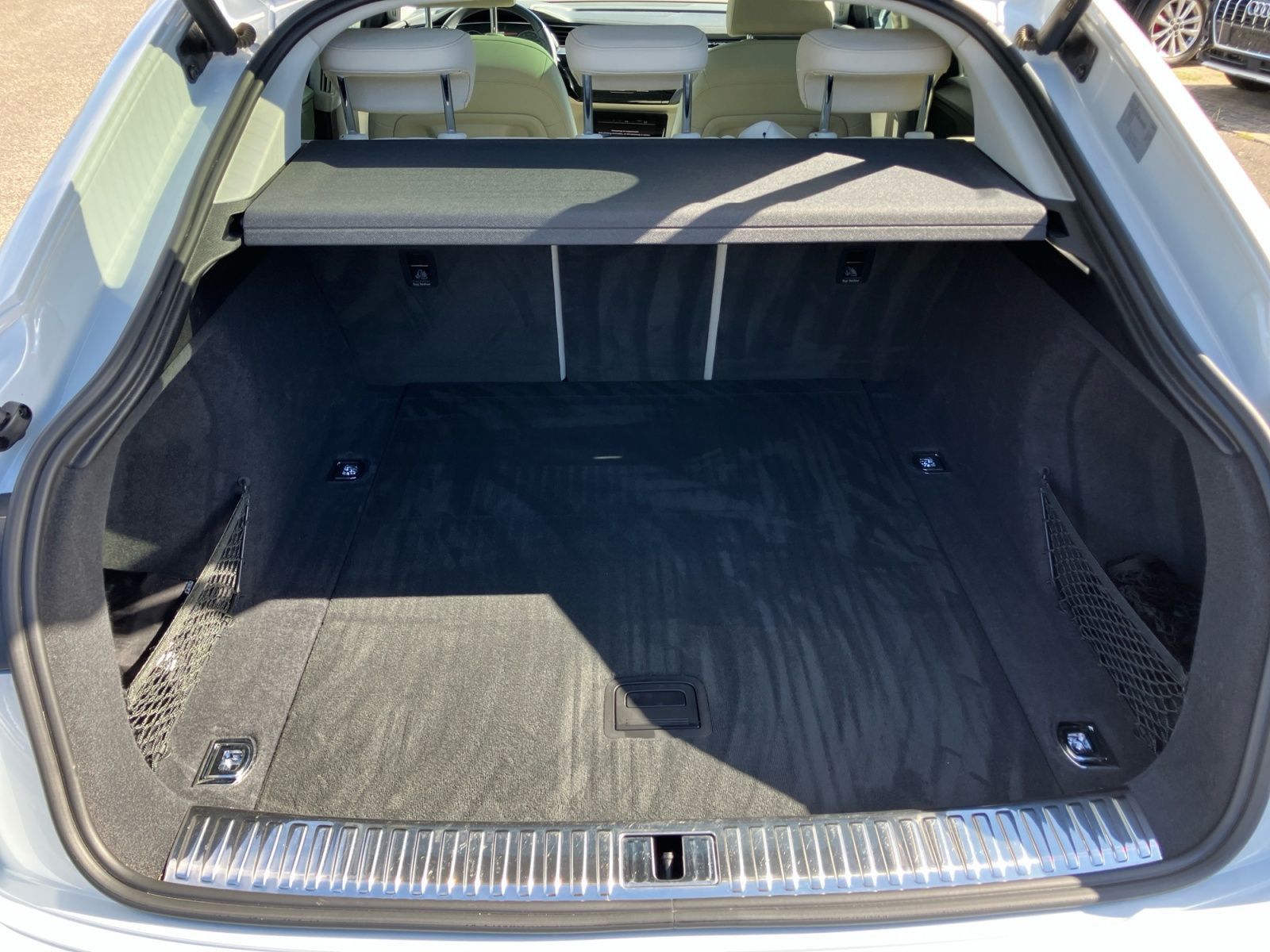 Audi Q8 e-tron - Bild 17