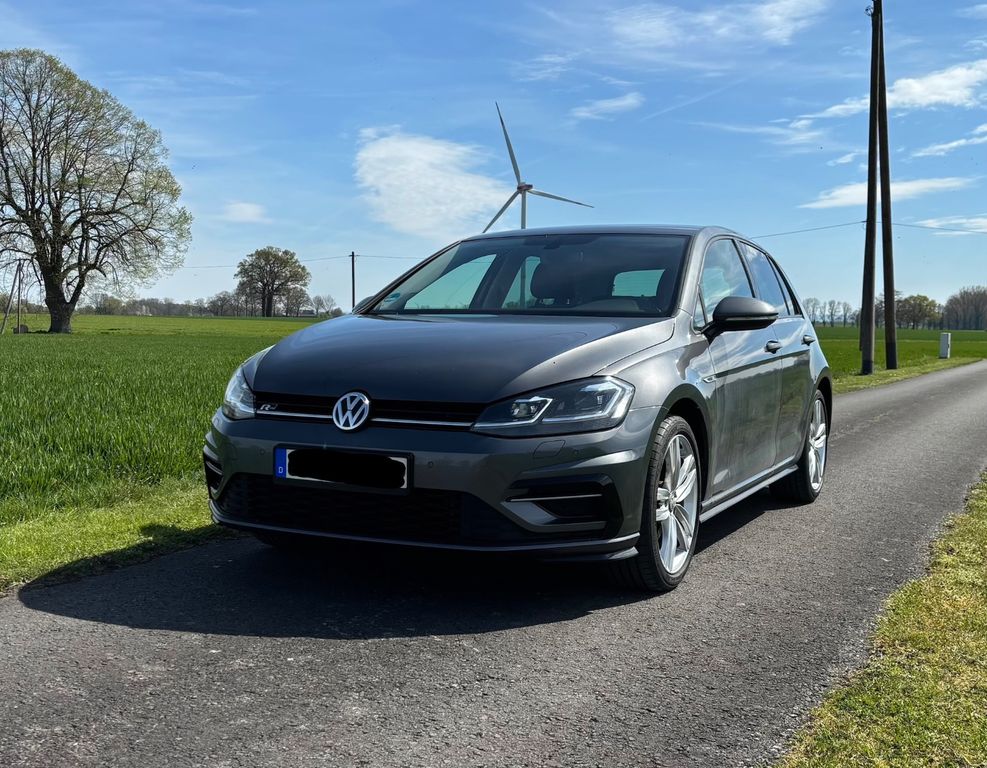 Image of Volkswagen Golf