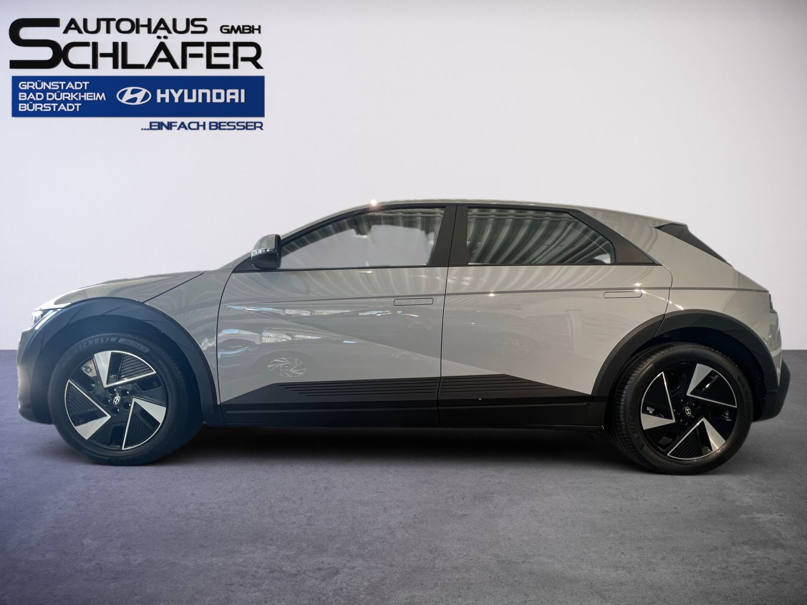 Fahrzeugabbildung Hyundai IONIQ 5 Elektro 63 kWh Wärmepumpe Navi LED