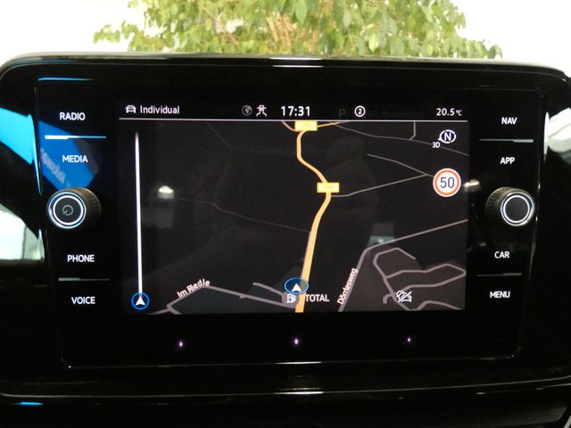 T-Roc 1.5 TSI R-Line DSG Black Style IQ LIGHT