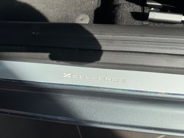 Fahrzeugabbildung SEAT Leon ST Xcellence LED SHZ NAVI ALU