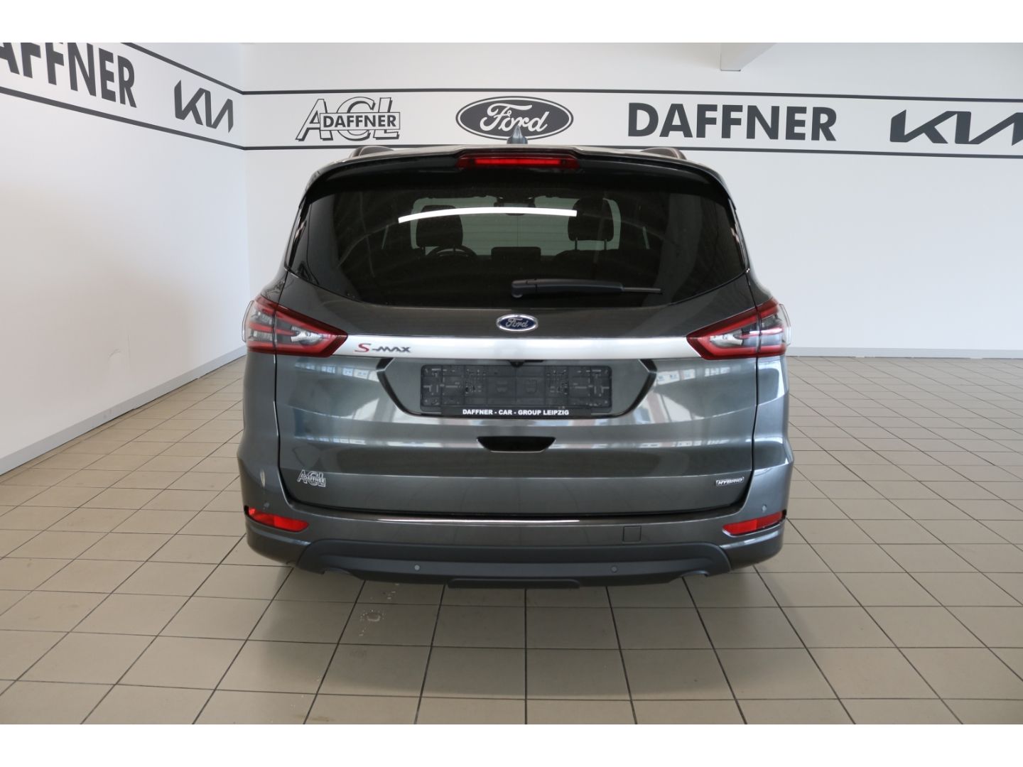 Fahrzeugabbildung Ford S-Max FHEV Hybrid ST-Line 2.5 Automatik LED