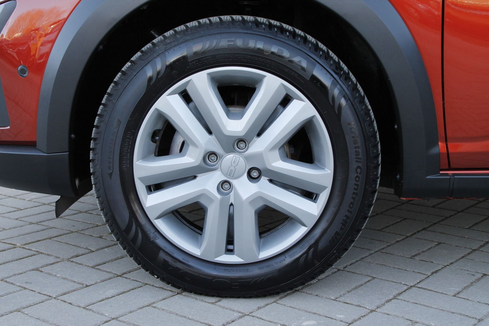 Fahrzeugabbildung Dacia Jogger Expression TCe 110