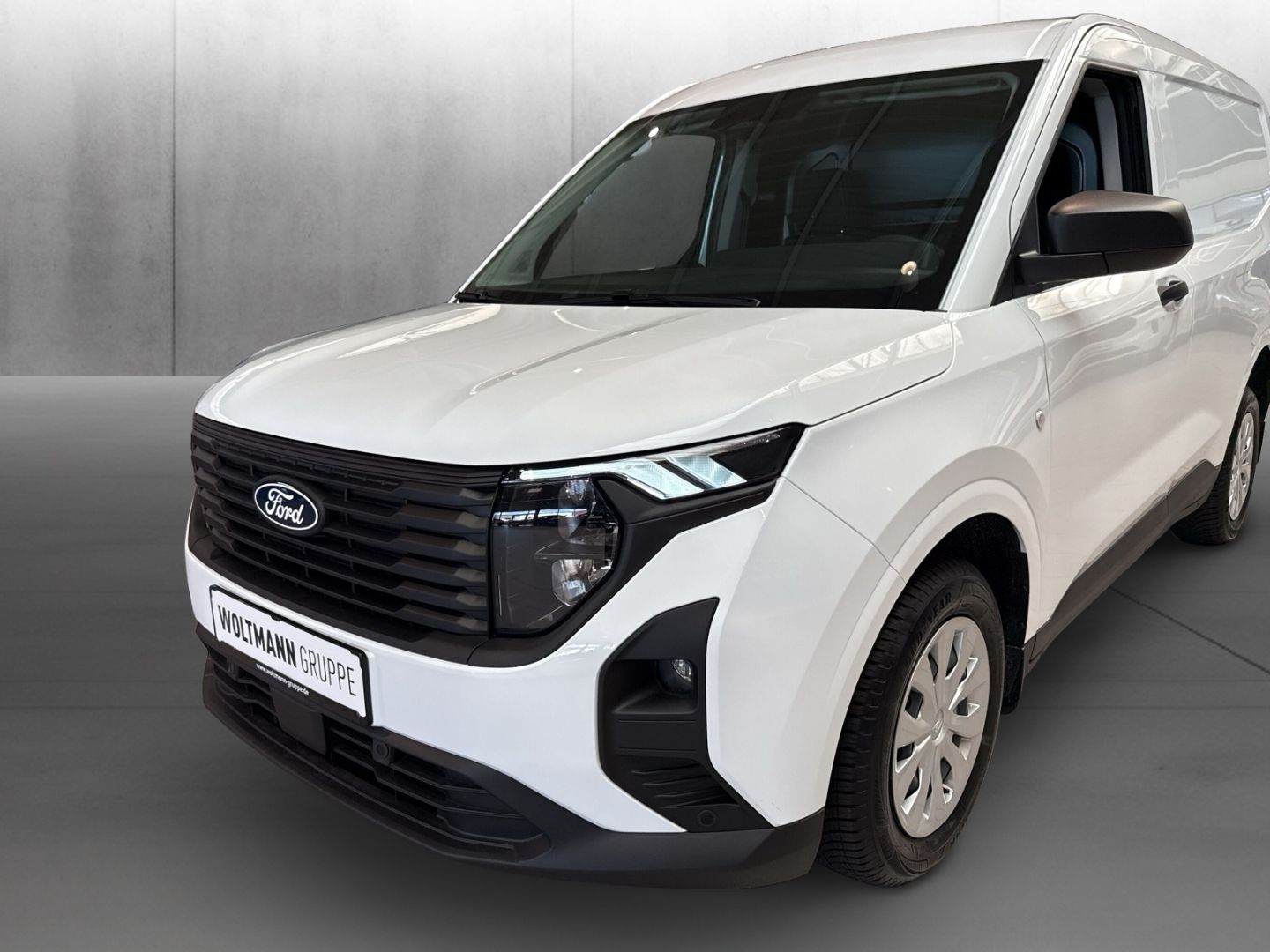Fahrzeugabbildung Ford Transit Courier Trend AHK Apple CarPlay Android