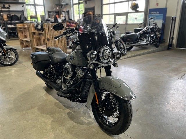 Fahrzeugabbildung Harley-Davidson HERITAGE CLASSIC FLHC 117 MY25