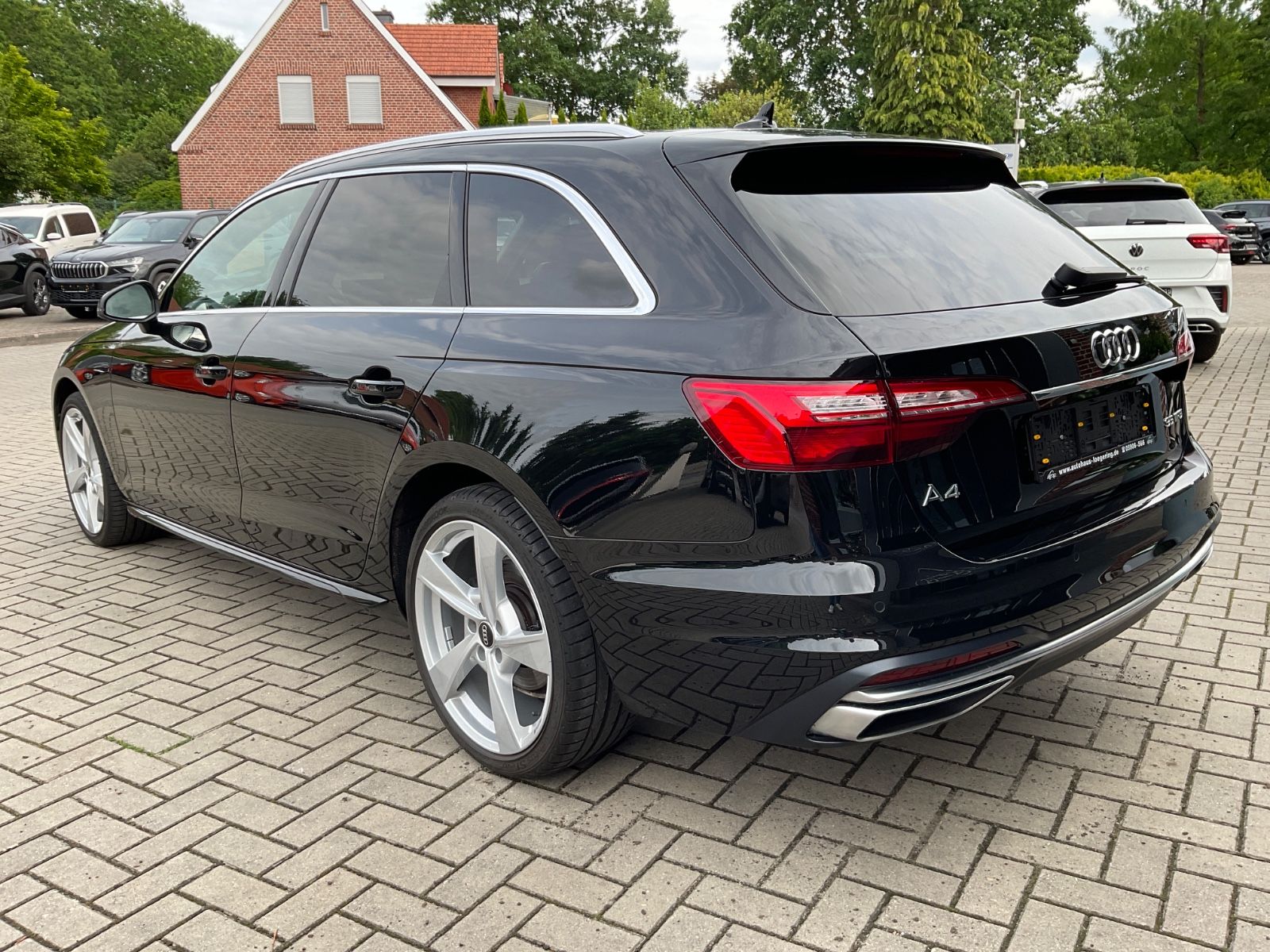 Fahrzeugabbildung Audi A4 35 TFSI S tronic Avant,CarPlay,ACC,Kamera