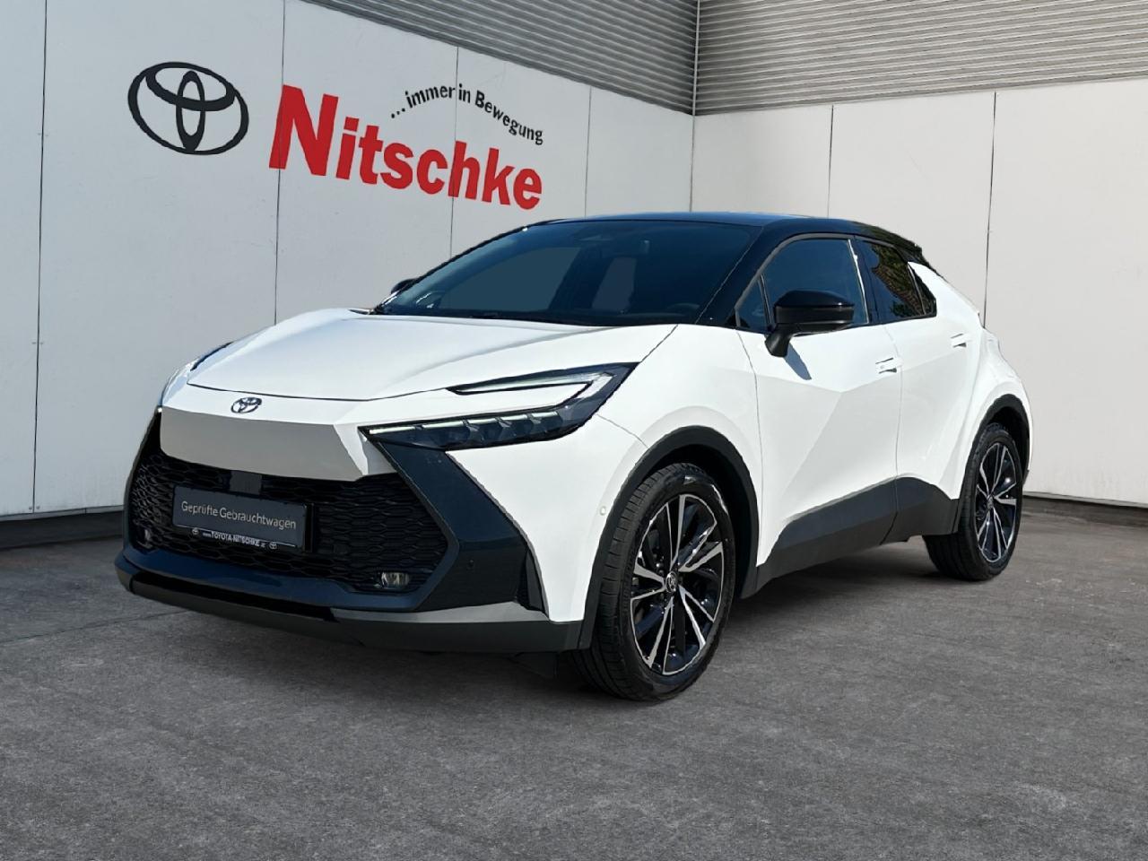 Toyota Hybrid FWD Lounge, Panorama