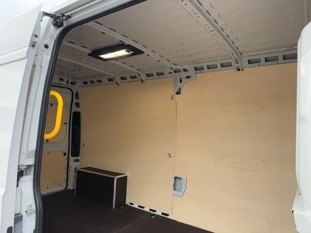 Fahrzeugabbildung Opel Movano Cargo Neues Modell L3H2 2.2l 140PS!