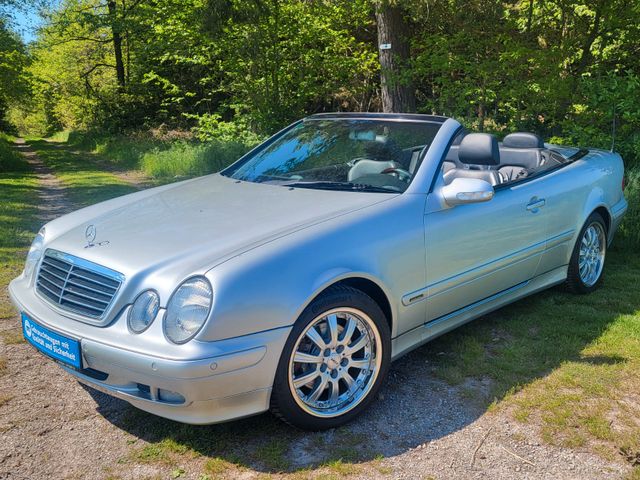 Mercedes-Benz CLK 200 Kompr.°ELEGANCE°Automatik°Leder°48.600km