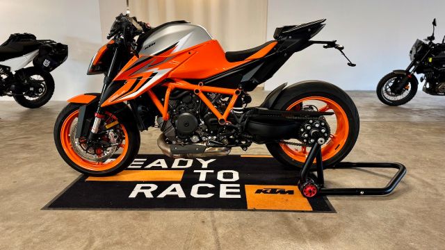 KTM 1290 Super Duke R Rhön Edition