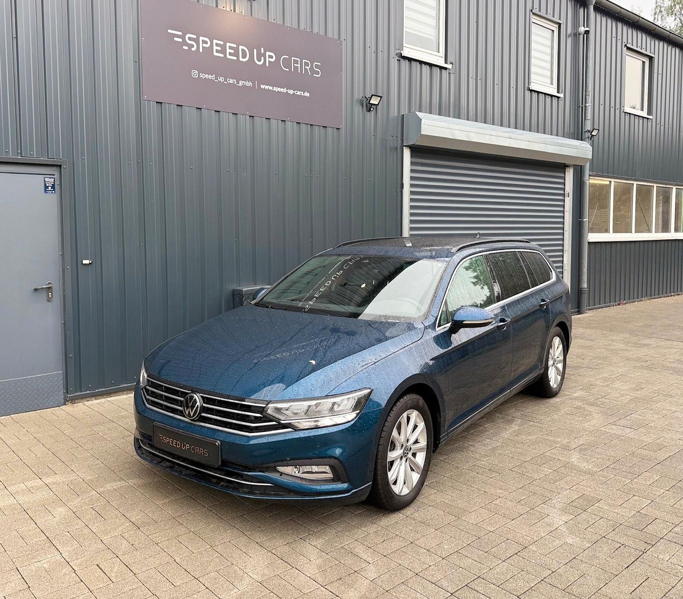 Volkswagen Passat Variant Business AHK Panorama Massage LED