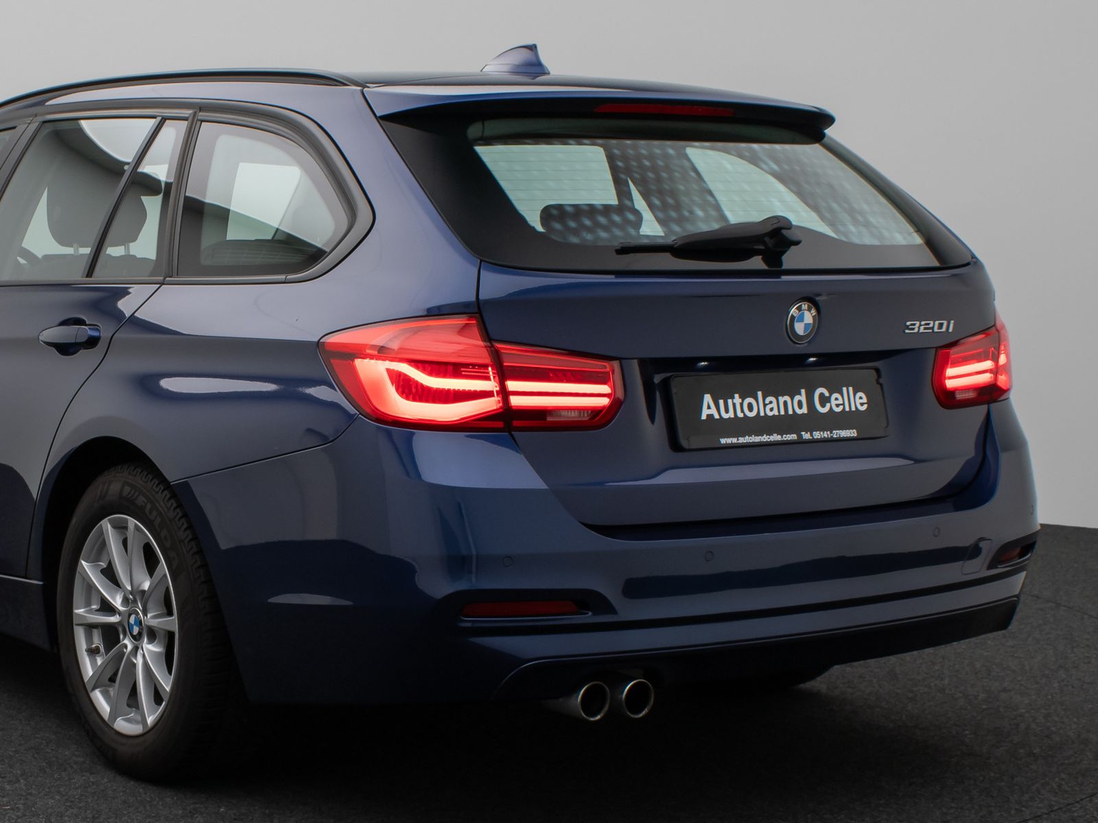 Fahrzeugabbildung BMW 320i Advantage HiFi Navi Lordos PDC LED Alarm