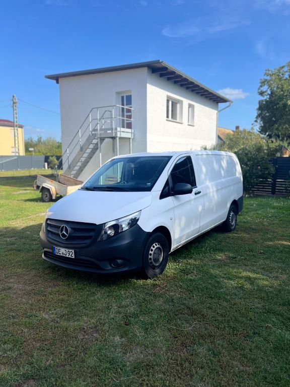 Image of Mercedes-Benz Vito