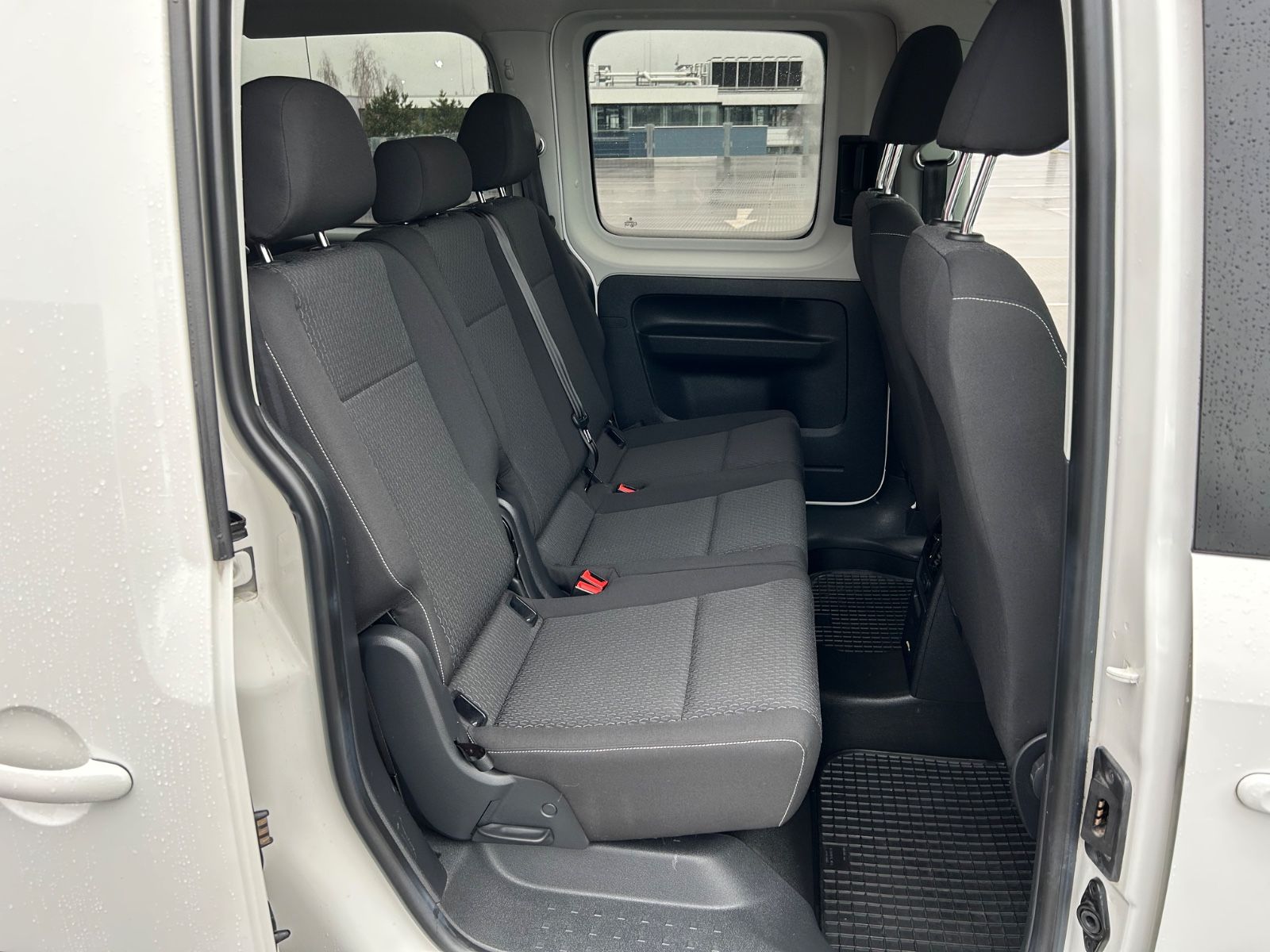 Volkswagen Caddy Maxi~CNG~NAVI foto 12