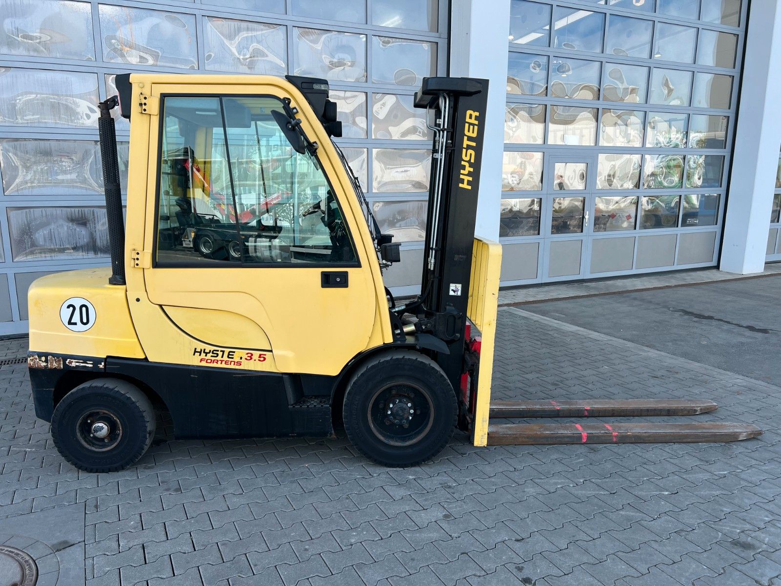 Fahrzeugabbildung Hyster H3.5 FT / Seitenschieber / HH:3,15m / nur 1.283h