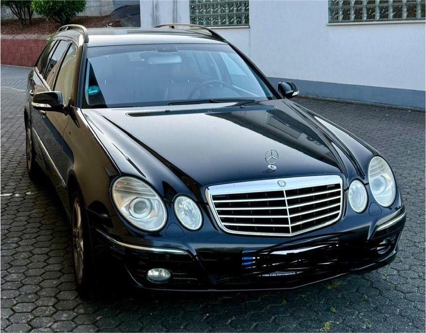Mercedes-Benz E 320