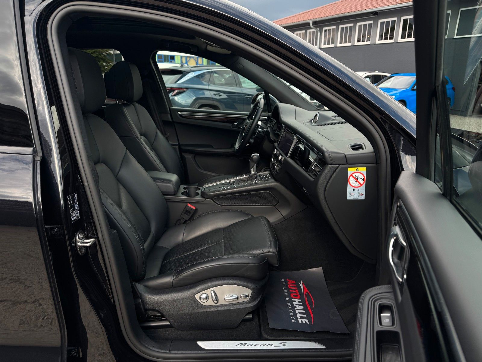 Fahrzeugabbildung Porsche Macan S V6 Pano Kamera Leder St-Heiz. Memory
