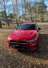 Mercedes-Benz A 220 4MATIC DCT - - rote Mercedes-Benz A 220