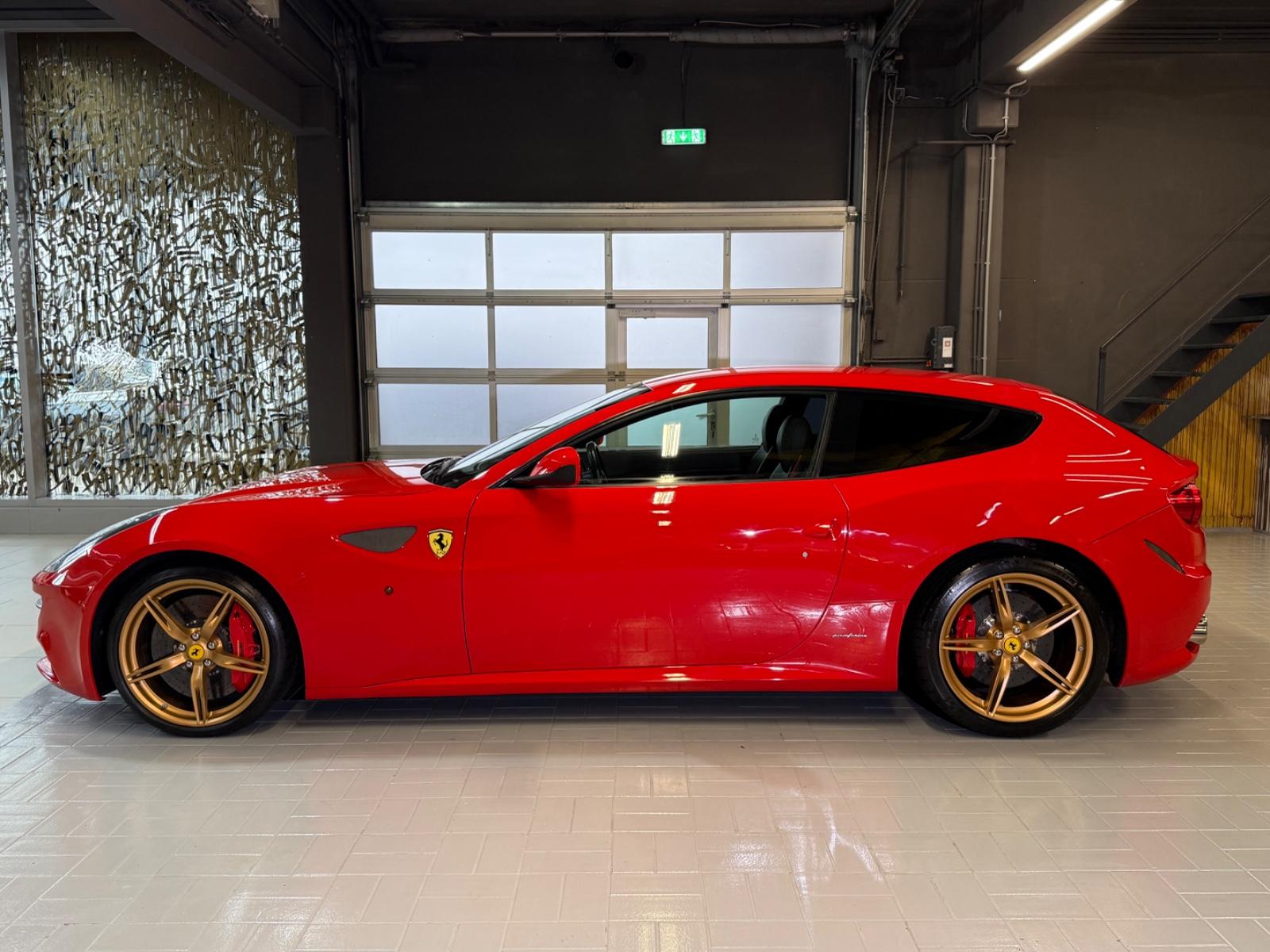 FERRARI FF 6.3 V12 PACK CARBONE