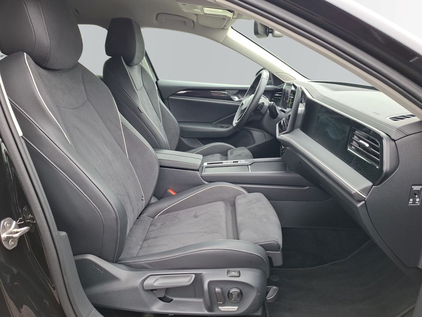 Passat Variant 1.5 eTSI DSG Business *AHK*NAVI*K