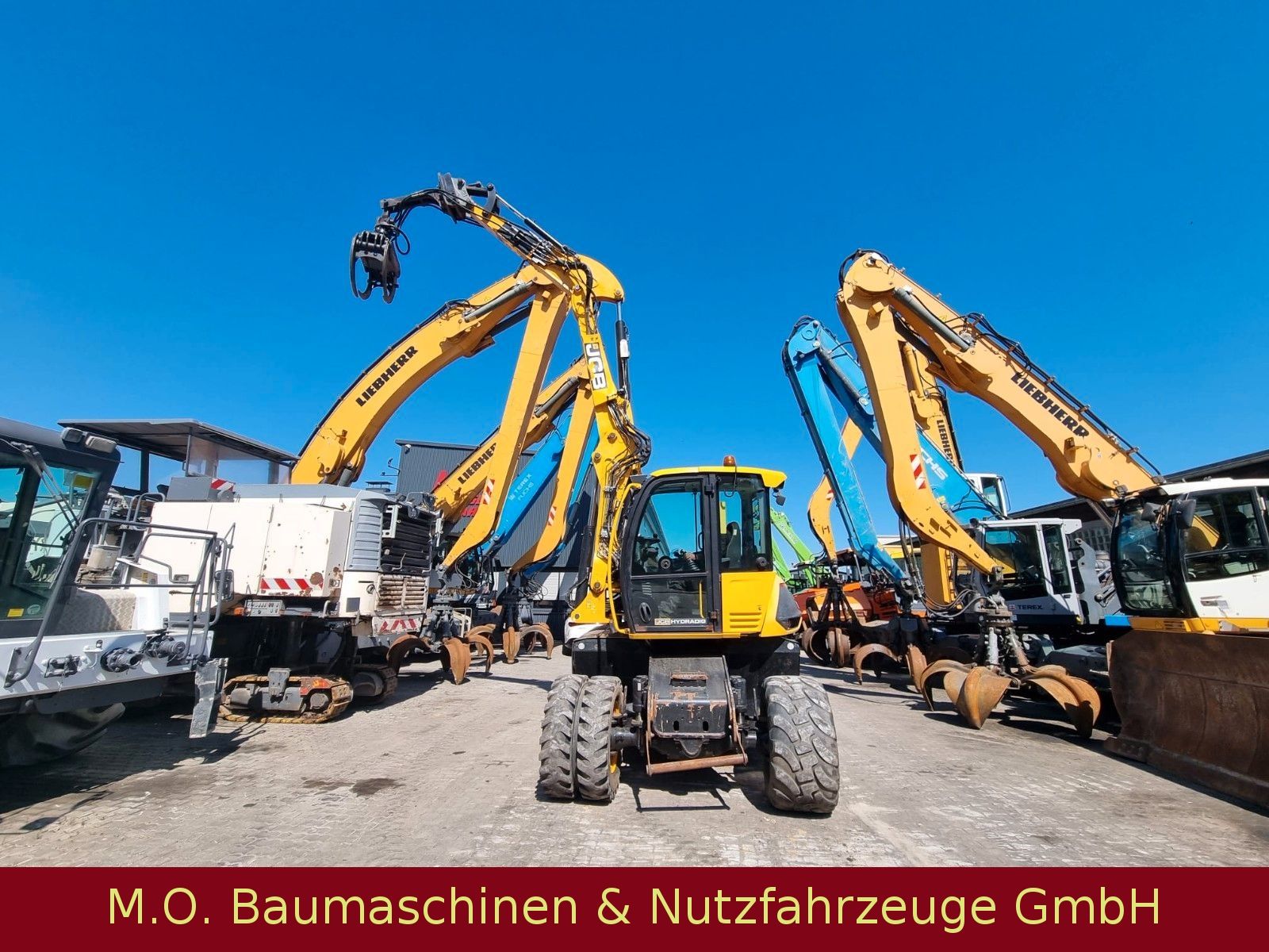 Fahrzeugabbildung JCB 110 W Hydradig / Holzgreifer / 2x Tieflöffel
