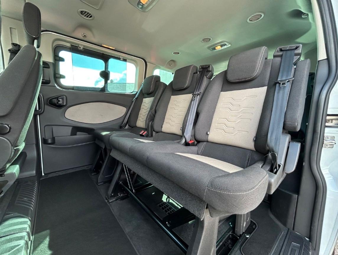 Ford Tourneo Custom 8 SITZE + KAMERA + SPURHALTE +AHK