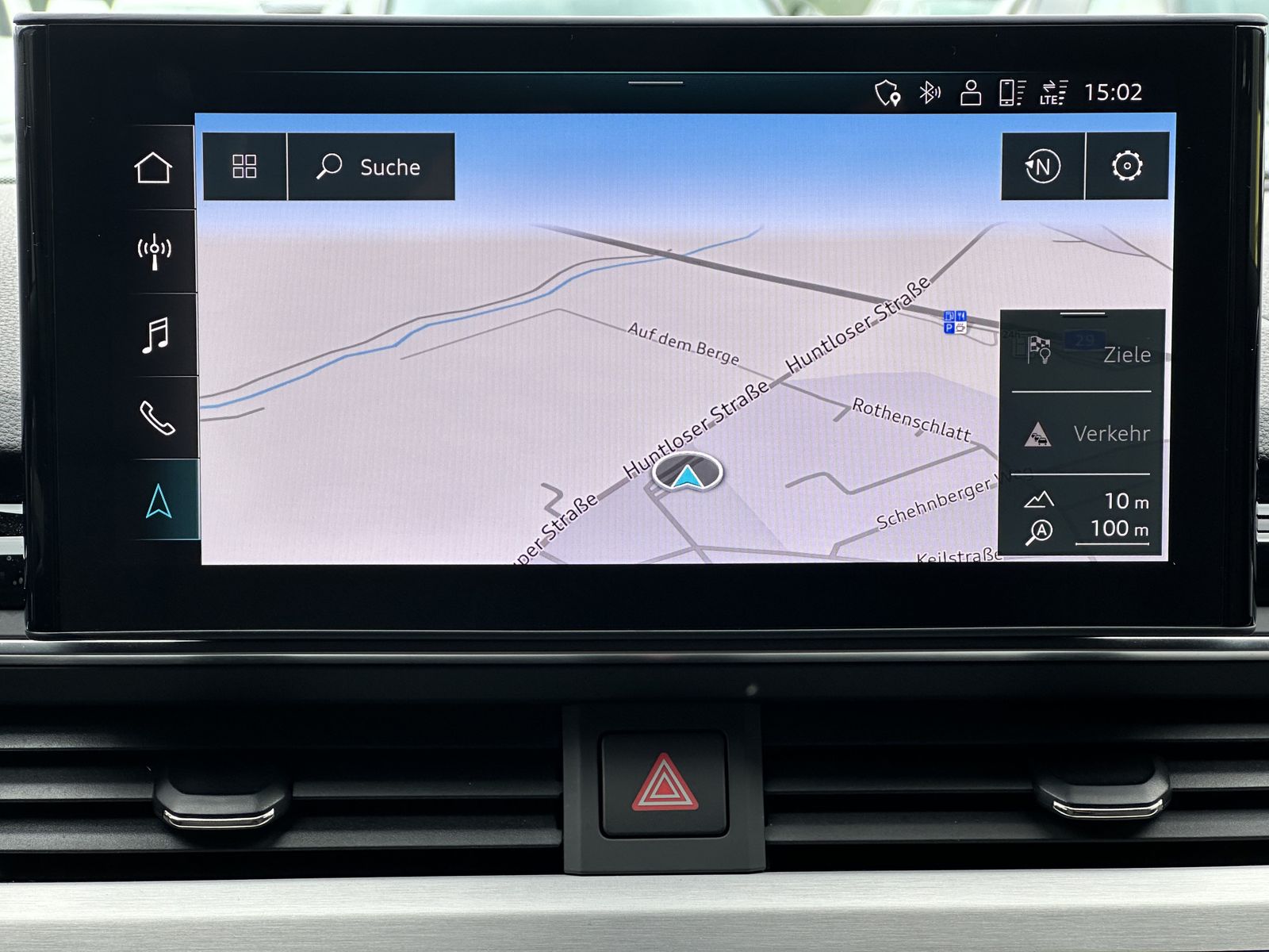 Fahrzeugabbildung Audi A4 Avant 40 TFSI S-Line Qu VCOCK+HUD+NAV+LED+ACC