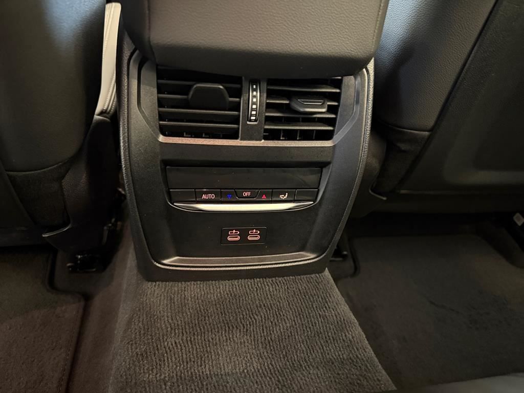 BMW 318i Touring Aut. Innovation+Comfort+Driv.Ass.+ foto 24