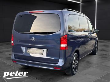 Mercedes V 220 - 4