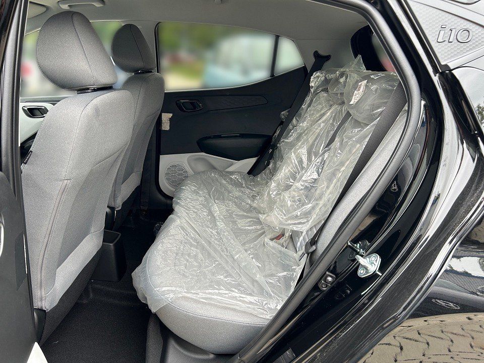 Fahrzeugabbildung Hyundai i10 1.2 PRIME KLIMAAT+NAV+SHZ+LHZ+CARPLAY+QI+KAM