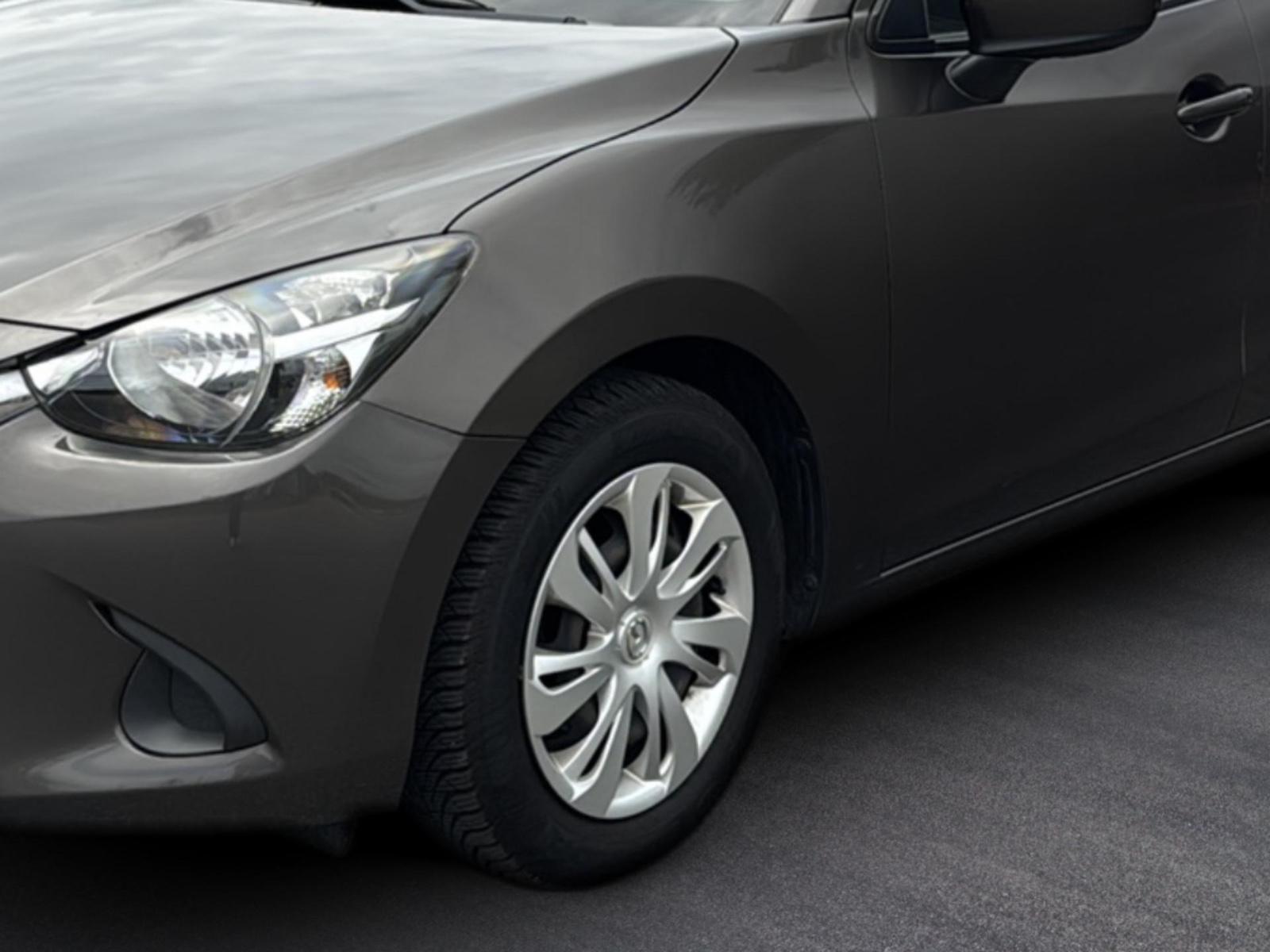 Mazda 2 Lim. Center-Line*ALLWETTER*EPH*SHZ*KLIMA*