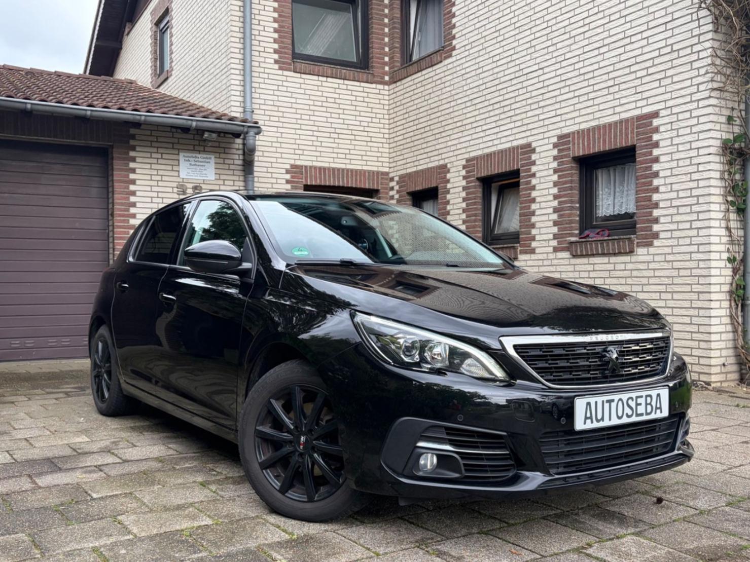 Peugeot 308 Style PureTech*Panoramadach*Apple & Android