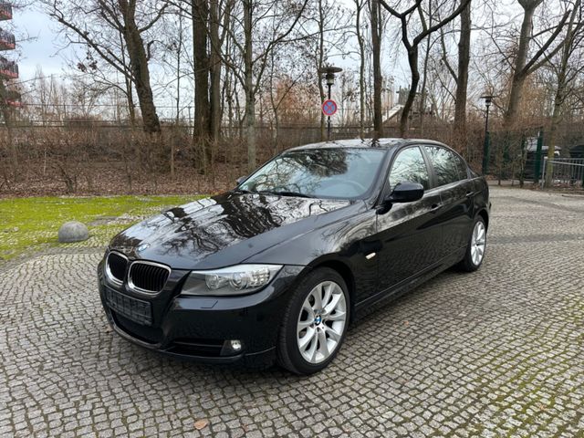 BMW 318i Lim. Klima Bi-Xenon Navi PDC TOP ZUSTAND!