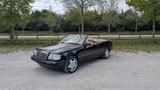 Mercedes-Benz E220 Cabrio A124 | Leder | Verdeck  & Lack Neu