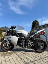 Yamaha YZF-R1 - YAMAHA YZ