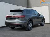 Volkswagen Touareg R-Line Final Edition 4M+PANO+AHK+20"L... - Tageszulassungen mit Diesel-Antrieb: Allradantrieb