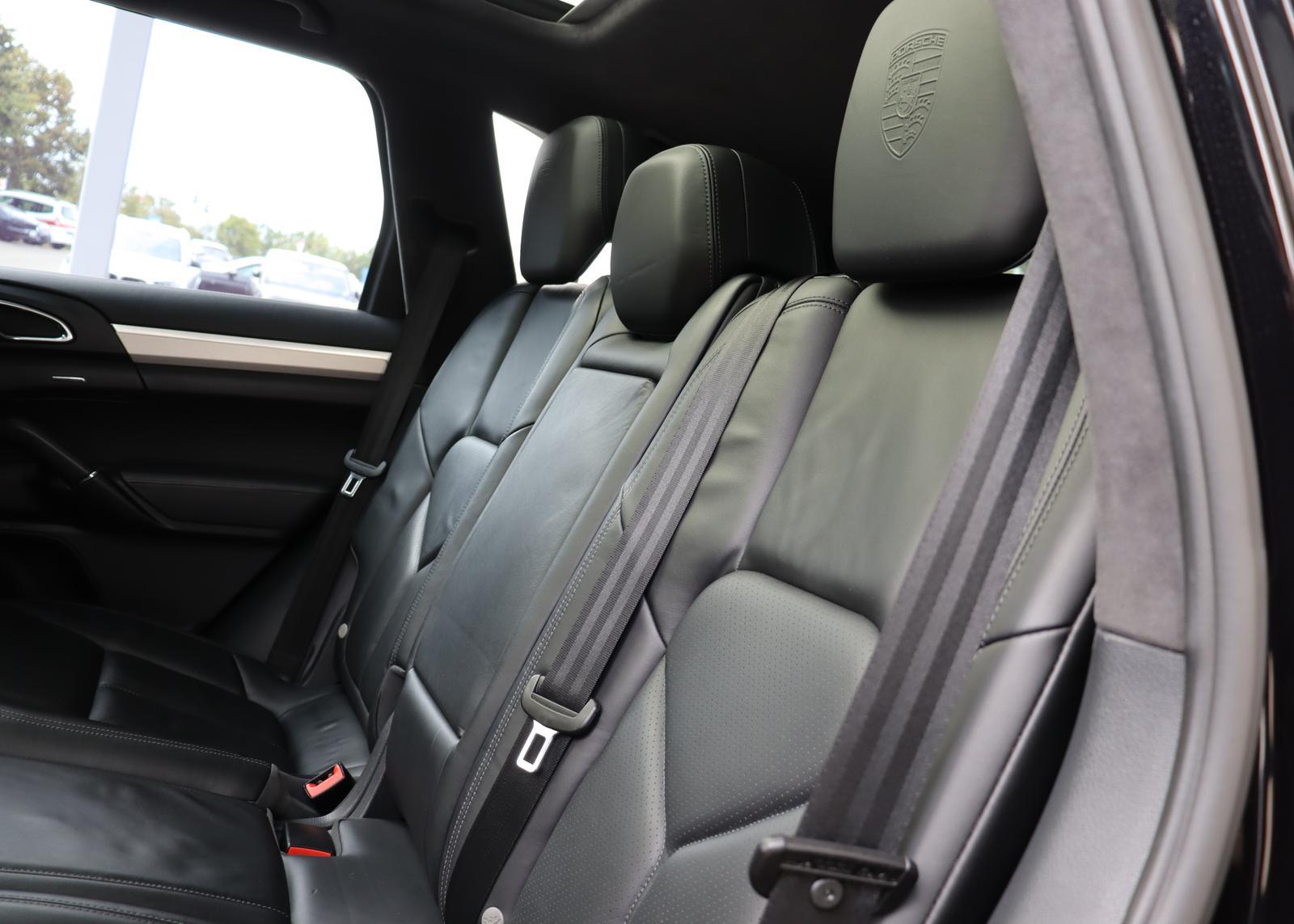 Porsche Cayenne S PANO/ACC/PDLS//LUFT/BOSE