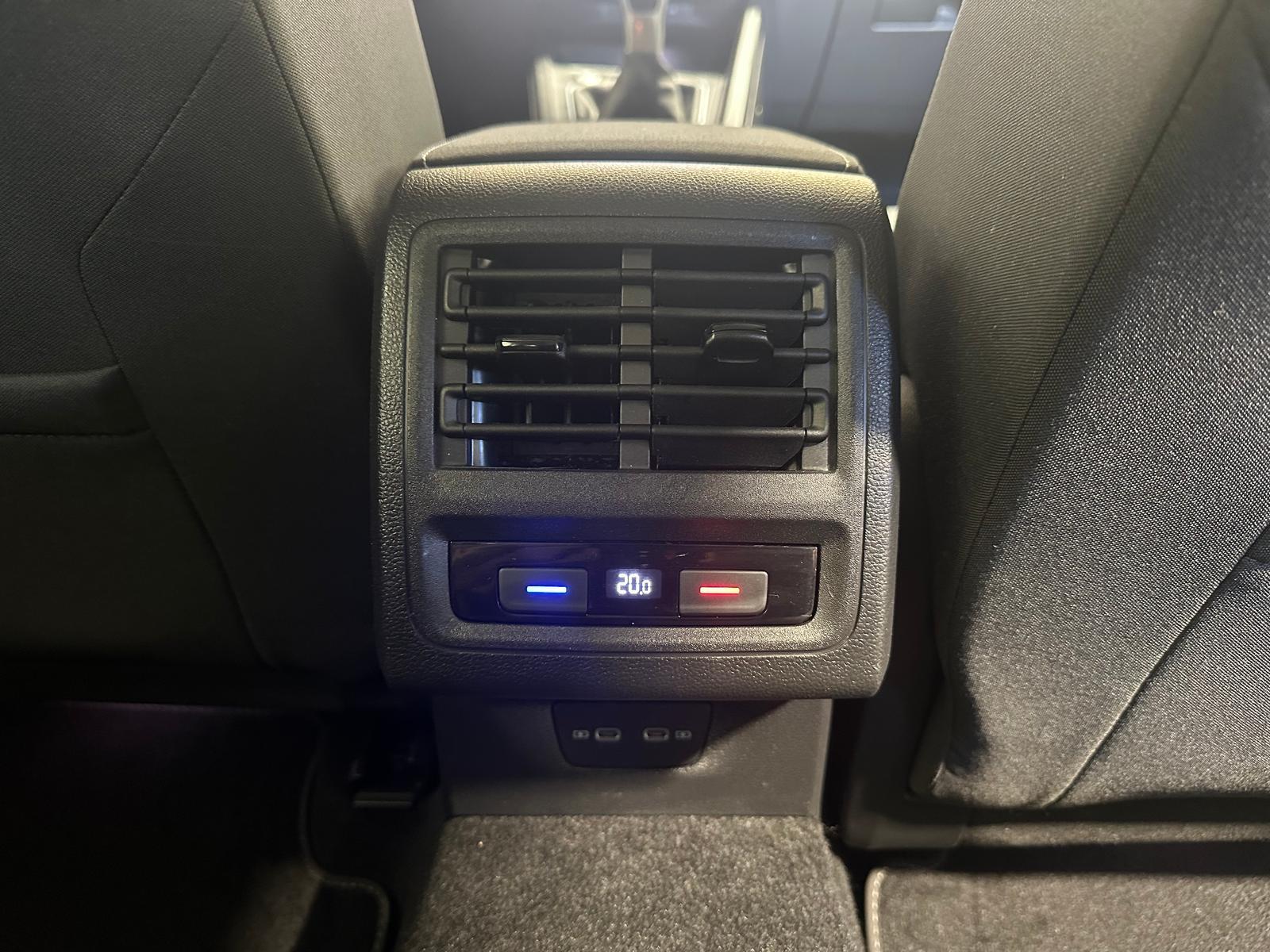 Volkswagen Golf 2.0 TDI Life Navi H&K ALU17Z ACC SHZ, миниатюра 23