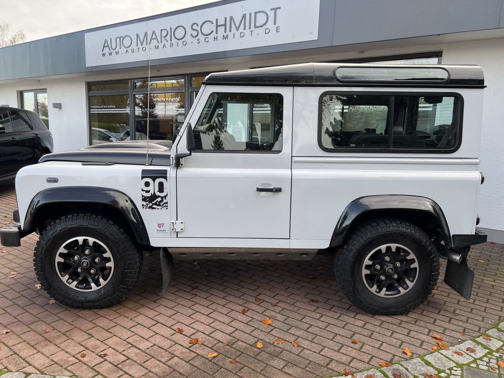 LAND ROVER Defender