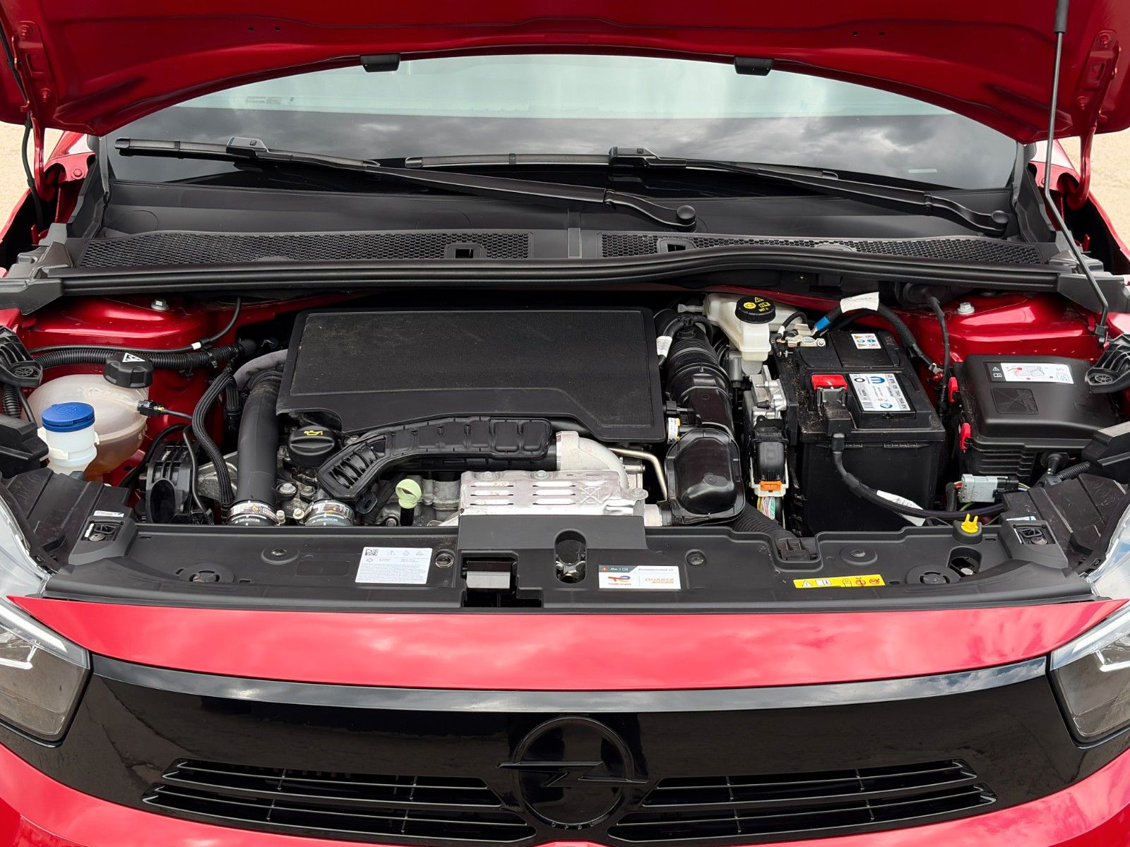 Fahrzeugabbildung Opel Corsa F GS 1.2 Turbo CAM Temp. PDC LHZ SHZ CarPl