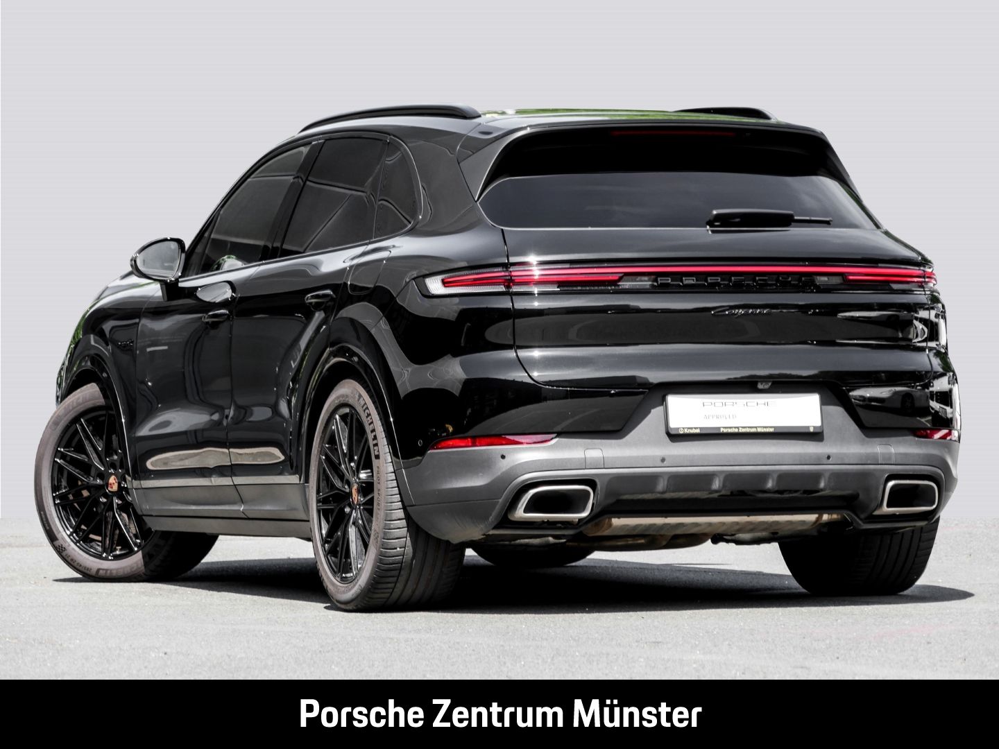 Porsche Cayenne E-Hybrid InnoDrive Head-Up BOSE PASM imagem 3