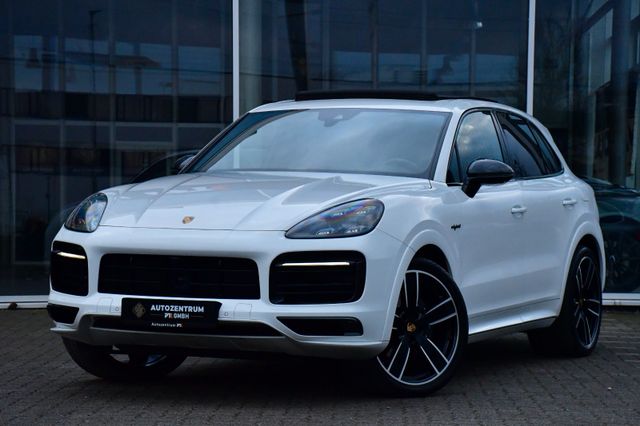 Porsche Cayenne E-Hybri Sport Design Matrix  Voll Carbon