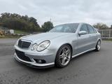 Mercedes-Benz Mercedes E55 Amg - Mercedes-Benz E55 aus dem Jahr 2006