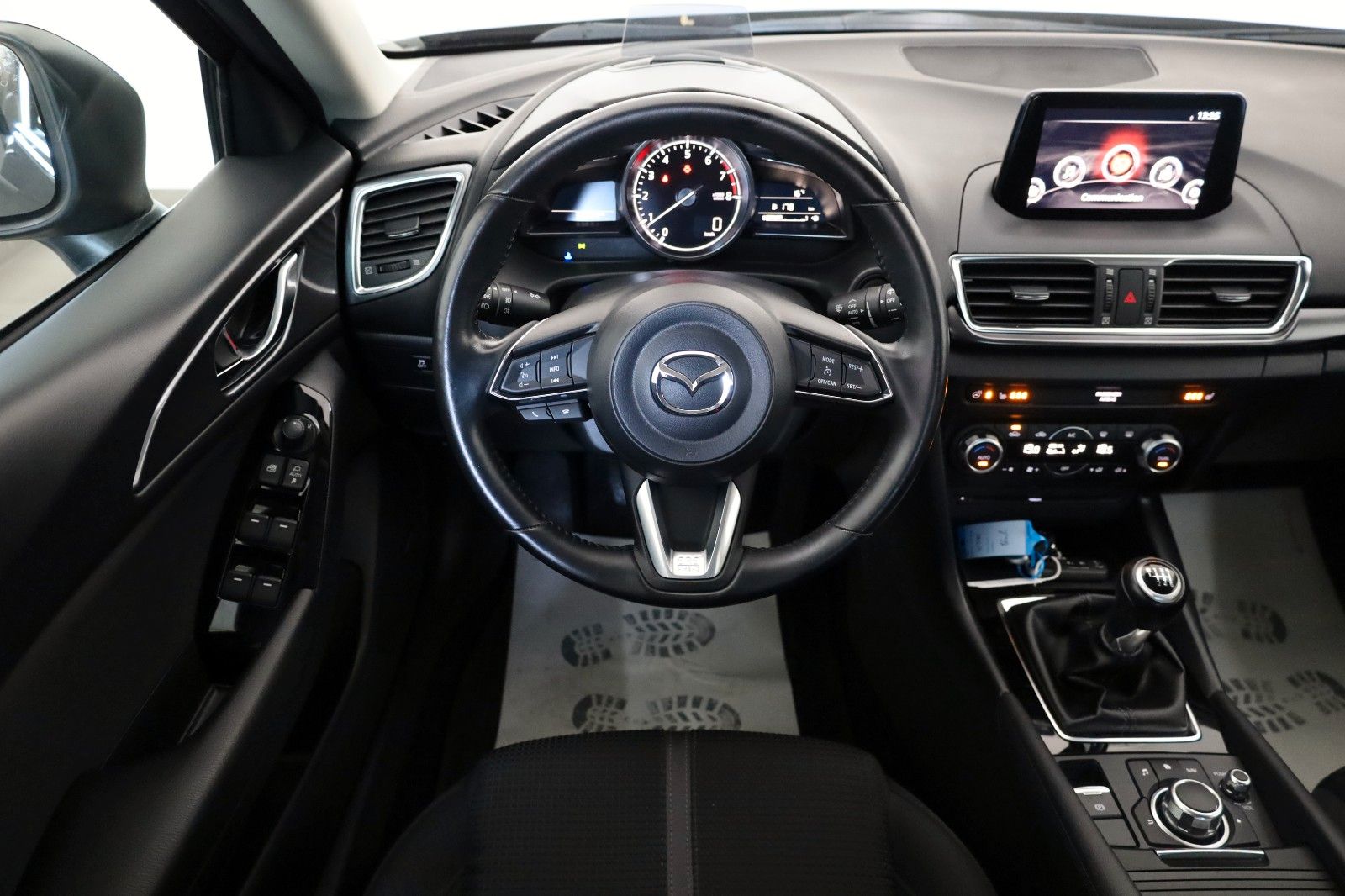 Fahrzeugabbildung Mazda 3 Lim. Sports-Line Navi,LED,SH,PDC,Kamera,HUD