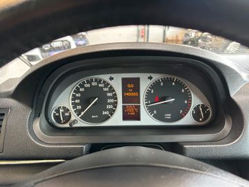 Mercedes-Benz B 200 *Panoramadach*Klimaanlage*elek.Fensterh.*