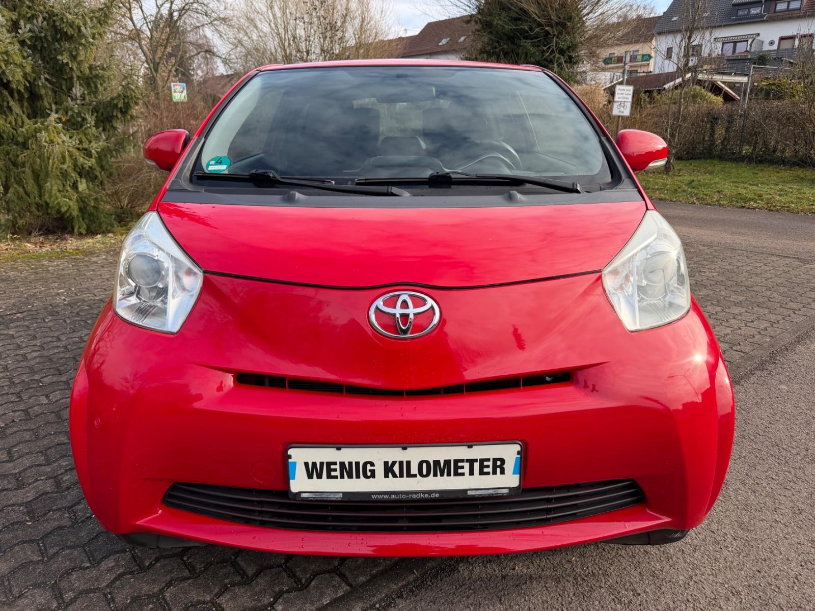 Toyota iQ ALU KLIMA PDC 2. HAND