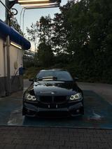 BMW 323i E90 !!IMPORT!! - BMW 323 mit Benzin-Antrieb: Limousine