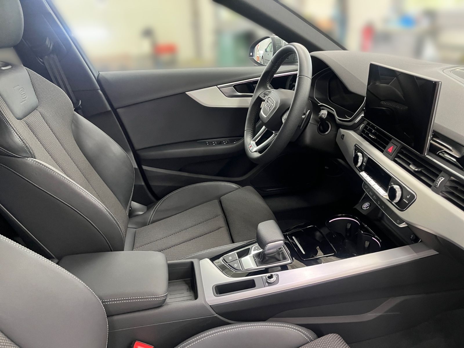 Audi A4 - Bild 12