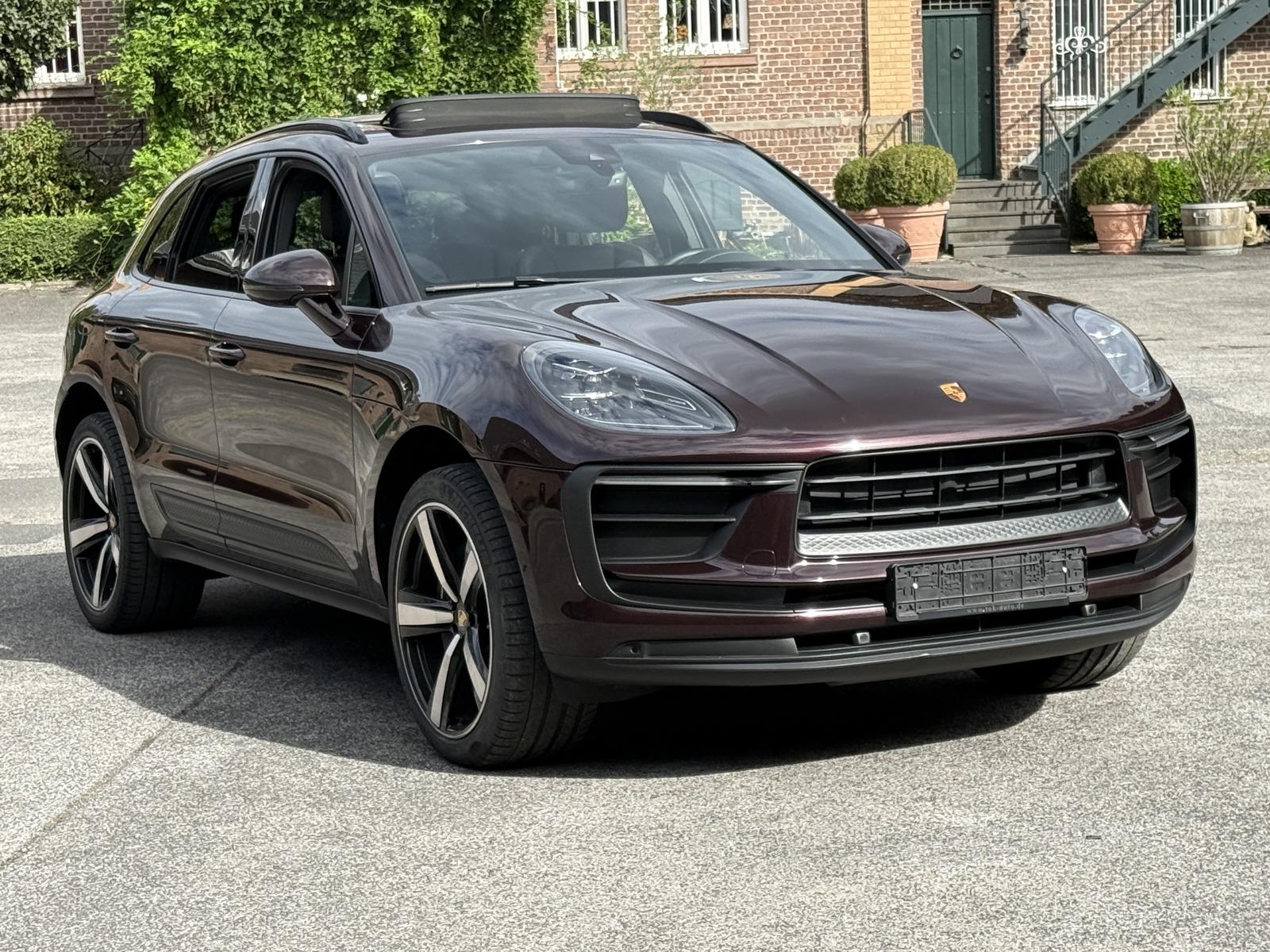 Porsche Macan LED*KAMERA*PANORAMA*21 EXCLUSIVE RÄDER*